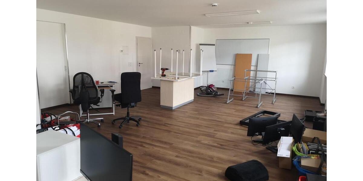 Gewerbeobjekt Hüfingen - 700&euro; | Angebot:25380547