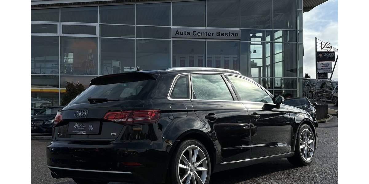 Audi A3 2.0 TDI Sportback NAVIGATION/TEMPOMAT/SHZ/PDC 141.977 km 14.800 &euro; Villingen-Schwenningen 78054