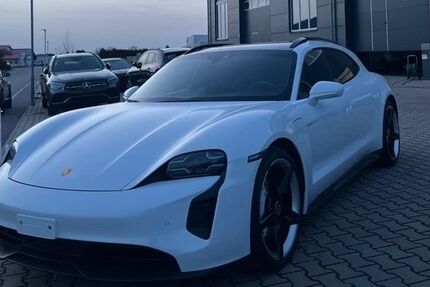 Porsche Taycan 58.100 km 65.000 &euro; Balgheim 78582