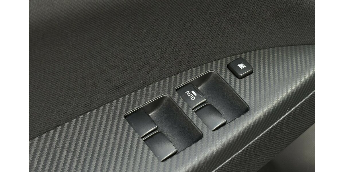 Mitsubishi Space Star SELECT + KLIMA/KAMERA/TEMPOMAT/1.HAND 28.775 km 10.900 &euro; Villingen-Schwenningen 78054