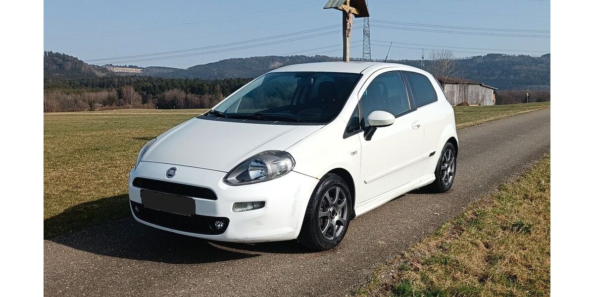 Fiat Grande Punto 169.000 km 2.500 &euro; Denkingen 78588