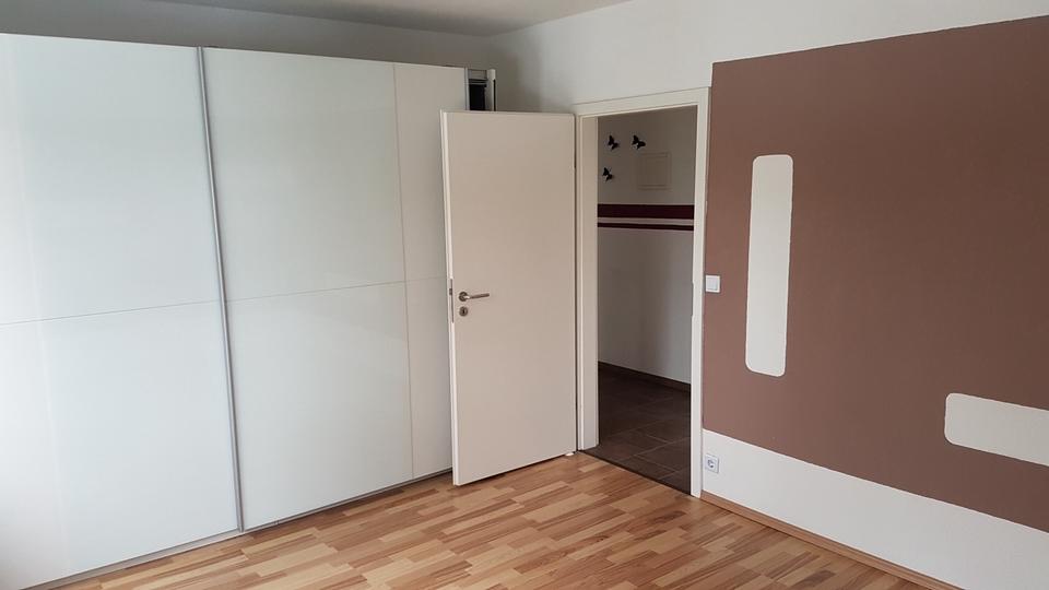 Etagenwohnung Villingen-Schwenningen Schwenningen - 3 Zimmer, 77 m&sup2;, 220.000&euro; | Angebot:25570784