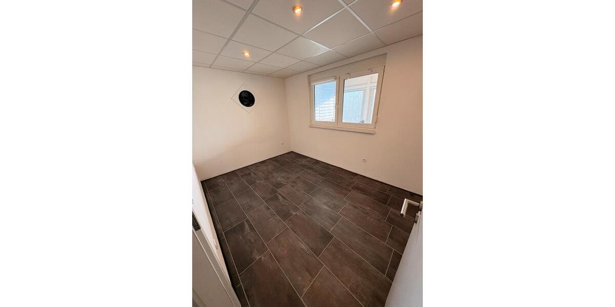 Bungalow Immendingen - 4 Zimmer, 111 m&sup2;, 1.400&euro; | Angebot:26387439