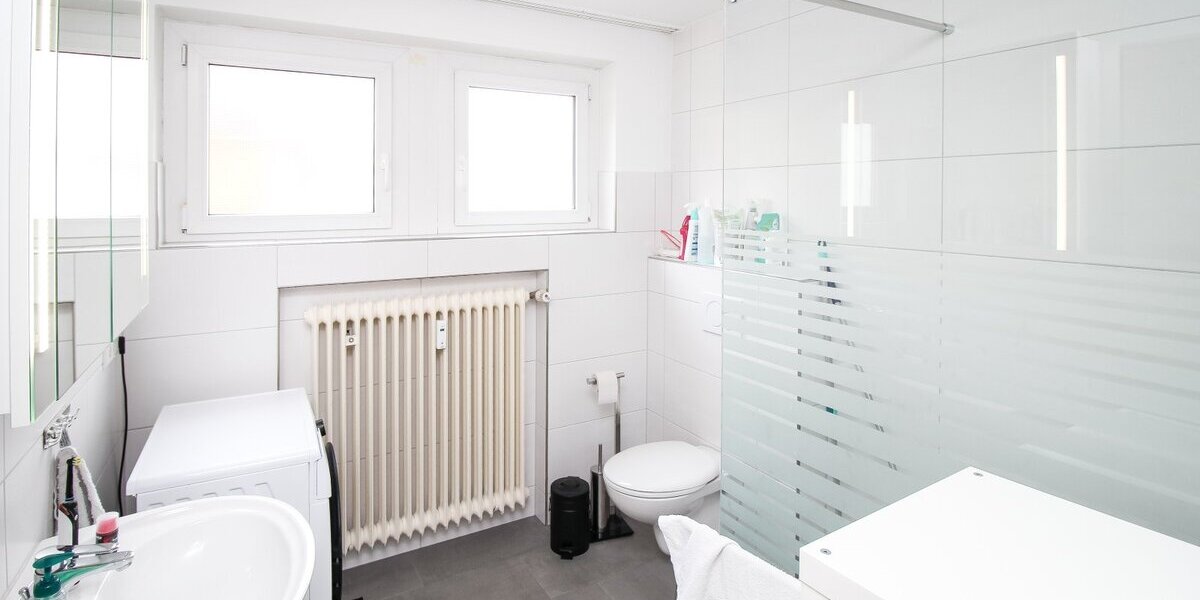 Schöne 3-Zimmer-Wohnung mit Balkon und Dachterrasse in Schramberg - Etagenwohnung Schramberg | Angebot:26130026