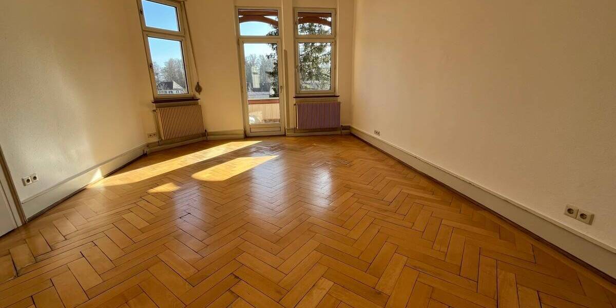 Gewerbeobjekt Rottweil - 6 Zimmer, 199 m&sup2;, 1.400&euro; | Angebot:25820683