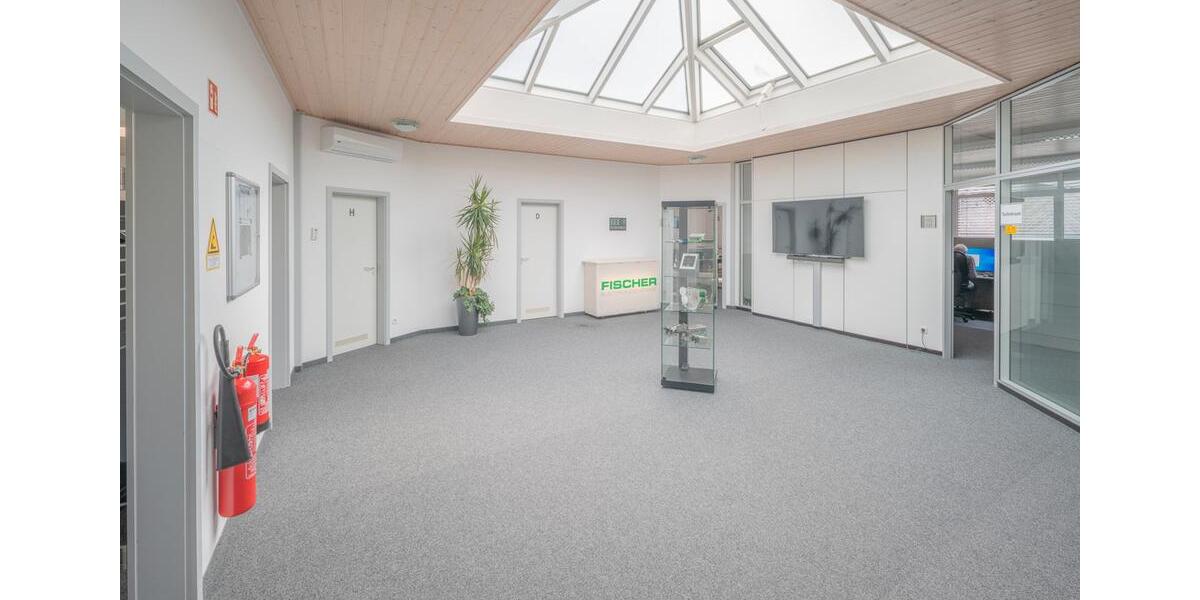 Gewerbeobjekt Villingen-Schwenningen Schwenningen - 3.934&euro; | Angebot:22404841