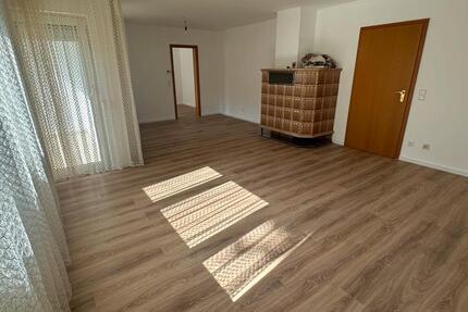 Wohnung Tuttlingen - 3.5 Zimmer, 82 m&sup2;, 1.000&euro; | Angebot:25636804