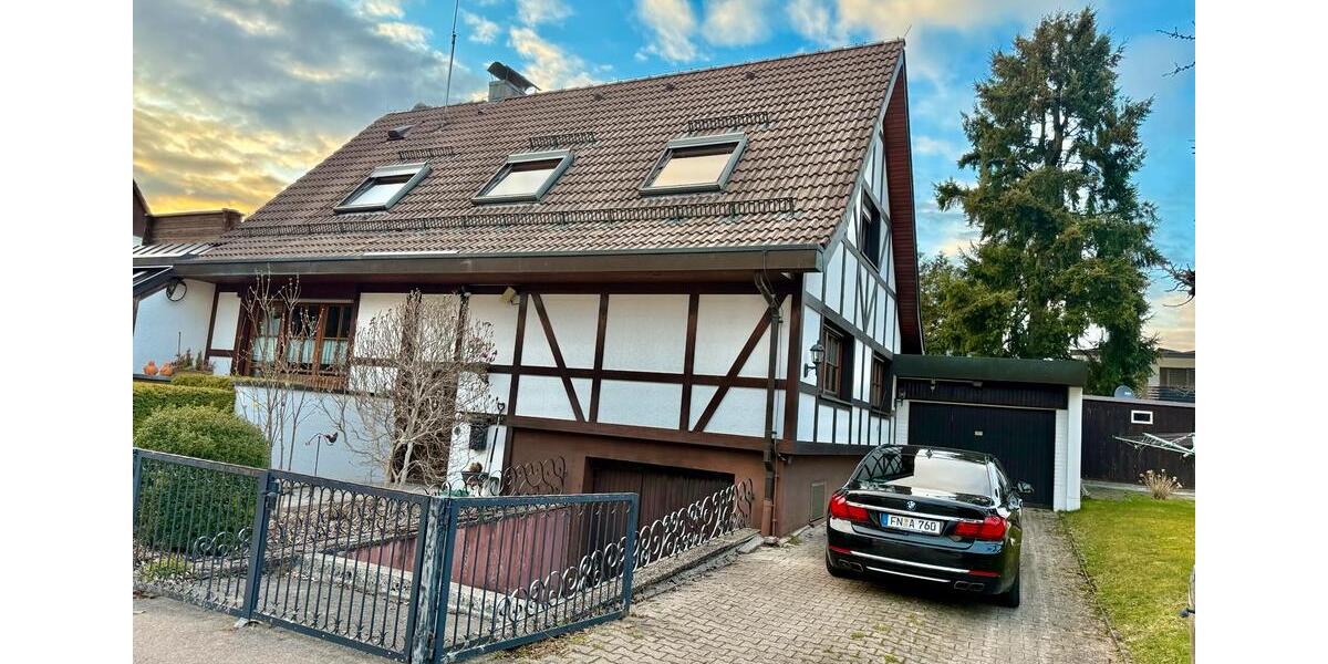 Einfamilienhaus Mönchweiler - 7 Zimmer, 180 m&sup2;, 625.000&euro; | Angebot:26052879