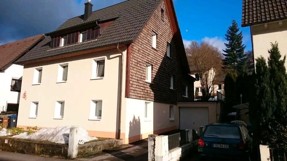 Etagenwohnung Schramberg - 6 Zimmer, 100 m&sup2;, 850&euro; | Angebot:24757321