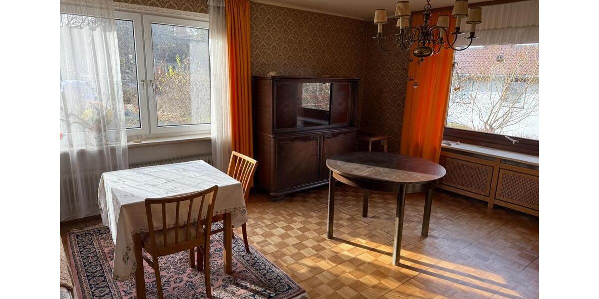 Einfamilienhaus Königsfeld im Schwarzwald - 10 Zimmer, 170 m&sup2;, 420.000&euro; | Angebot:25823870