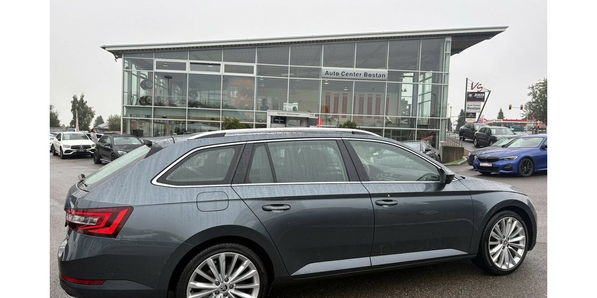 Skoda Superb 2.0 TSI STYLE/4x4/PANO/KAMERA/MEMORY/DAB 145.673 km 19.900 &euro; Villingen-Schwenningen 78054