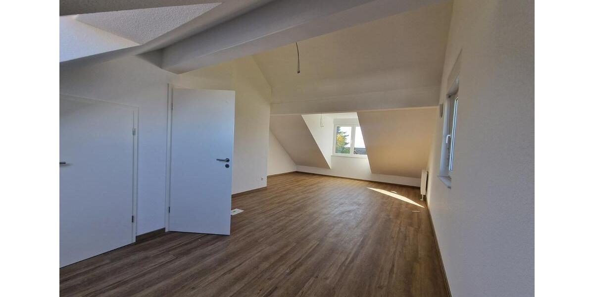 Reihenhaus Oberndorf am Neckar - 4 Zimmer, 132 m&sup2;, 1.500&euro; | Angebot:23555092