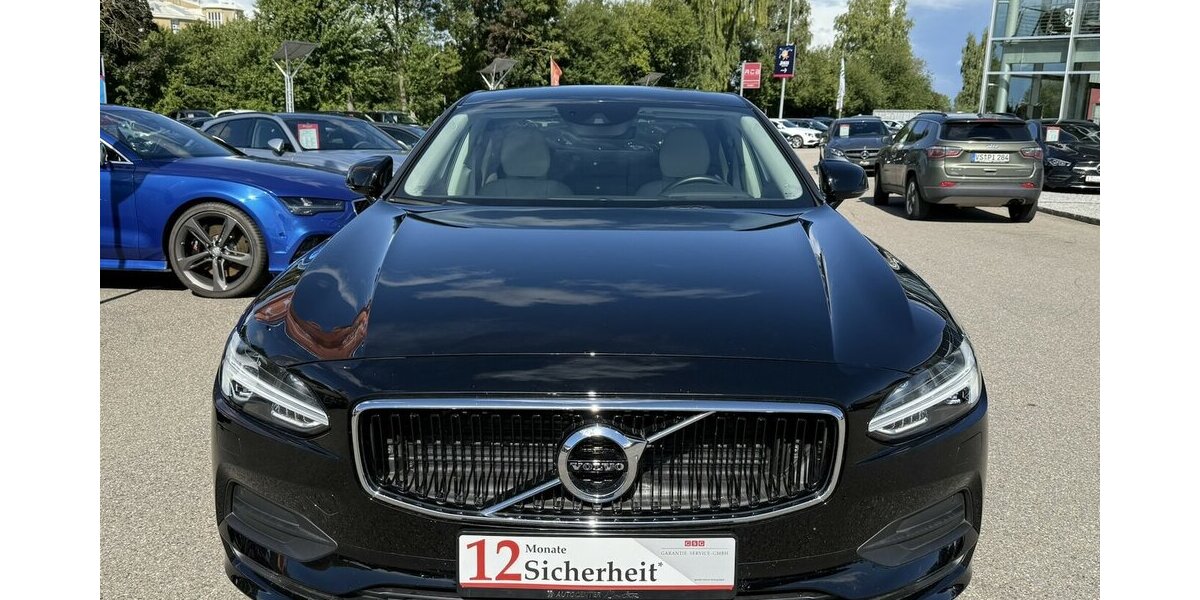 Volvo S90 MOMENTUM AWD/HEAD UP/BUSINESS.PRO/LEDER 125.912 km 22.900 &euro; Villingen-Schwenningen 78054