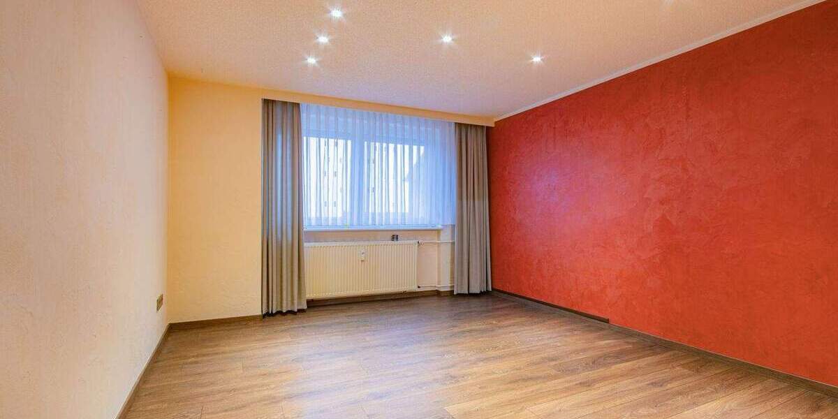 Etagenwohnung Bonndorf - 4 Zimmer, 93 m&sup2;, 199.000&euro; | Angebot:25741789