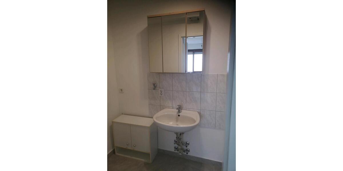 Etagenwohnung Villingen-Schwenningen Schwenningen - 1.5 Zimmer, 38 m&sup2;, 500&euro; | Angebot:25902065