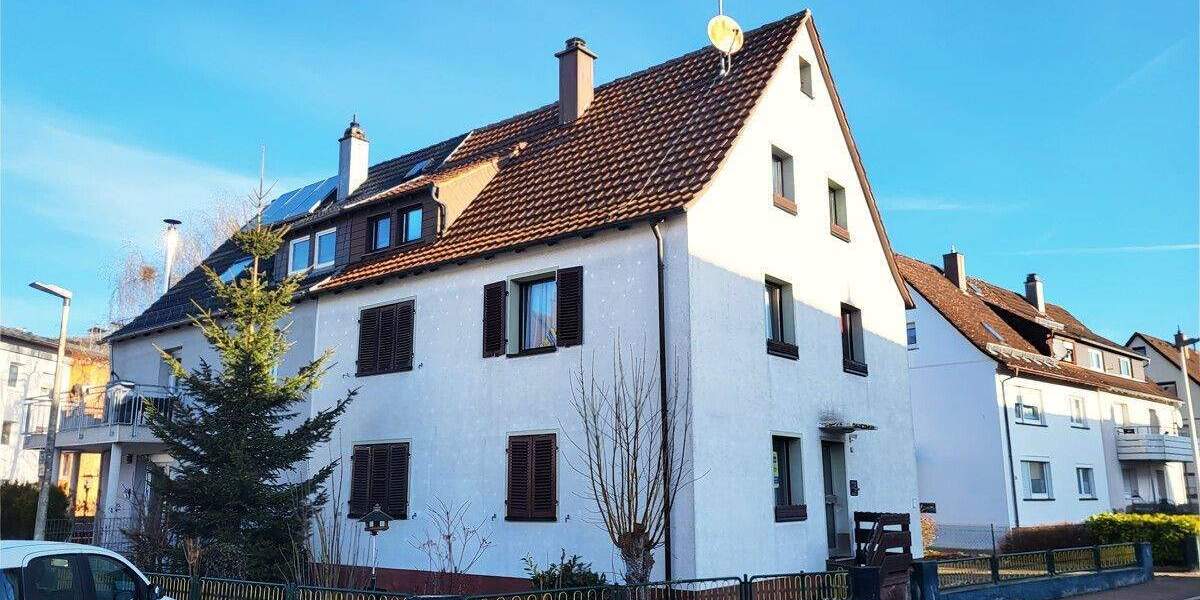 Doppelhaushälfte Villingen-Schwenningen Schwenningen - 9 Zimmer, 158 m&sup2;, 280.000&euro; | Angebot:25741648