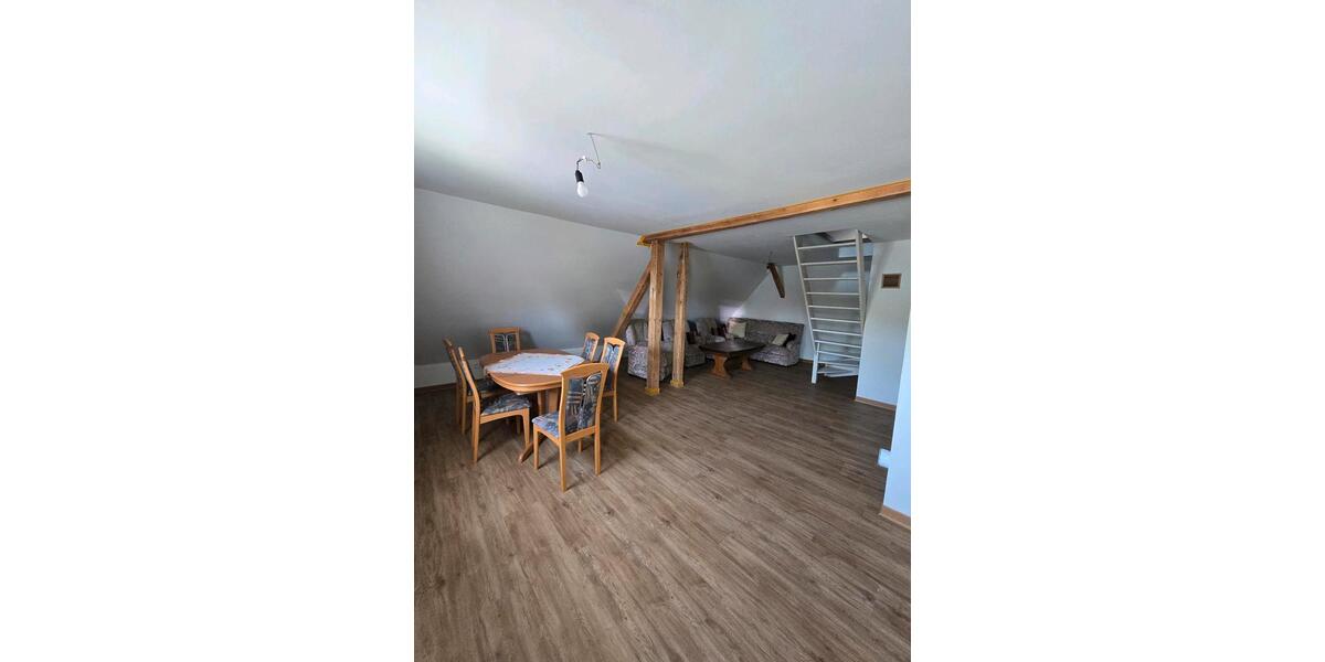 Etagenwohnung Wehingen - 4 Zimmer, 140 m&sup2;, 1.250&euro; | Angebot:26133452