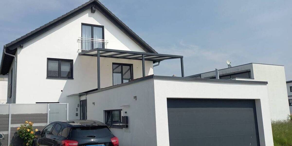 Einfamilienhaus Tuttlingen - 1 Zimmer, 215 m&sup2;, 699.500&euro; | Angebot:25736372