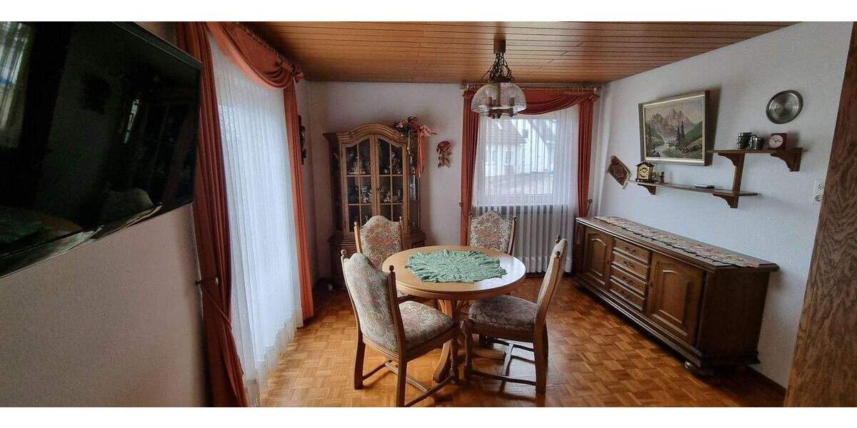 Einfamilienhaus Rottweil-Göllsdorf Göllsdorf - 6 Zimmer, 130 m&sup2;, 300.000&euro; | Angebot:25654264