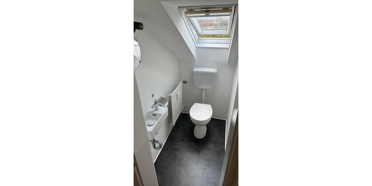 Dachgeschoßwohnung Schramberg - 2.5 Zimmer, 67 m&sup2;, 177.000&euro; | Angebot:27067342