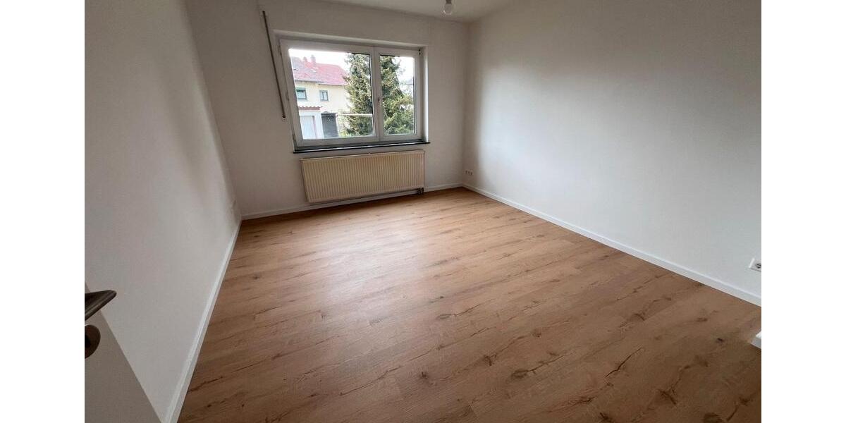 Hochparterre Villingen-Schwenningen Kopsbühl - 3 Zimmer, 84 m&sup2;, 925&euro; | Angebot:26619543