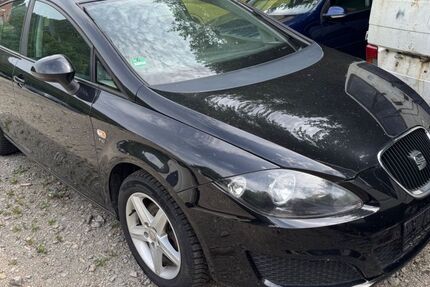 Seat Leon 180.000 km 1.899 &euro; Oberndorf a.N. - Aistaig 78727