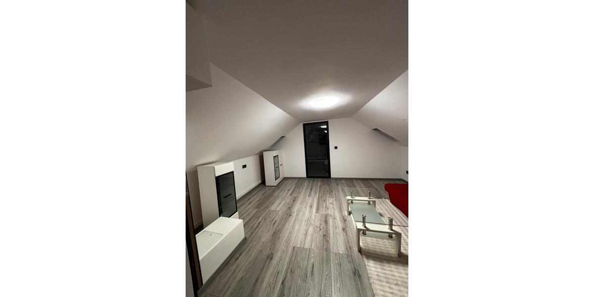 Dachgeschoßwohnung Oberndorf am Neckar - 2 Zimmer, 50 m&sup2;, 650&euro; | Angebot:25540136