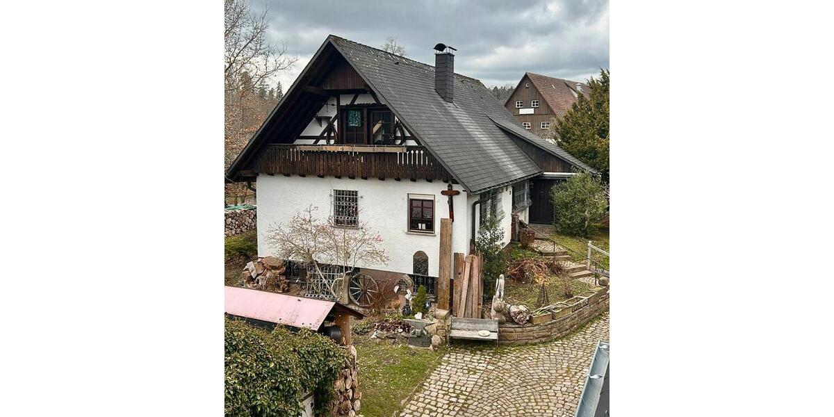 Einfamilienhaus Villingen-Schwenningen Schwenningen - 6 Zimmer, 150 m&sup2;, 330.000&euro; | Angebot:25999076