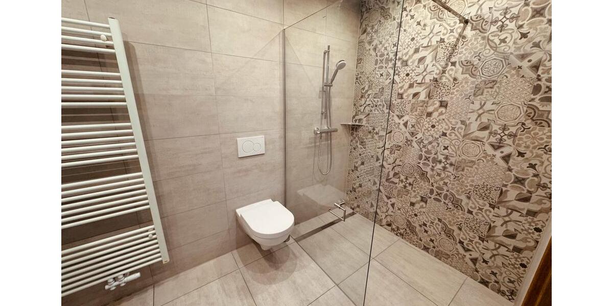 Etagenwohnung Gütenbach - 3 Zimmer, 90 m&sup2;, 900&euro; | Angebot:25840441