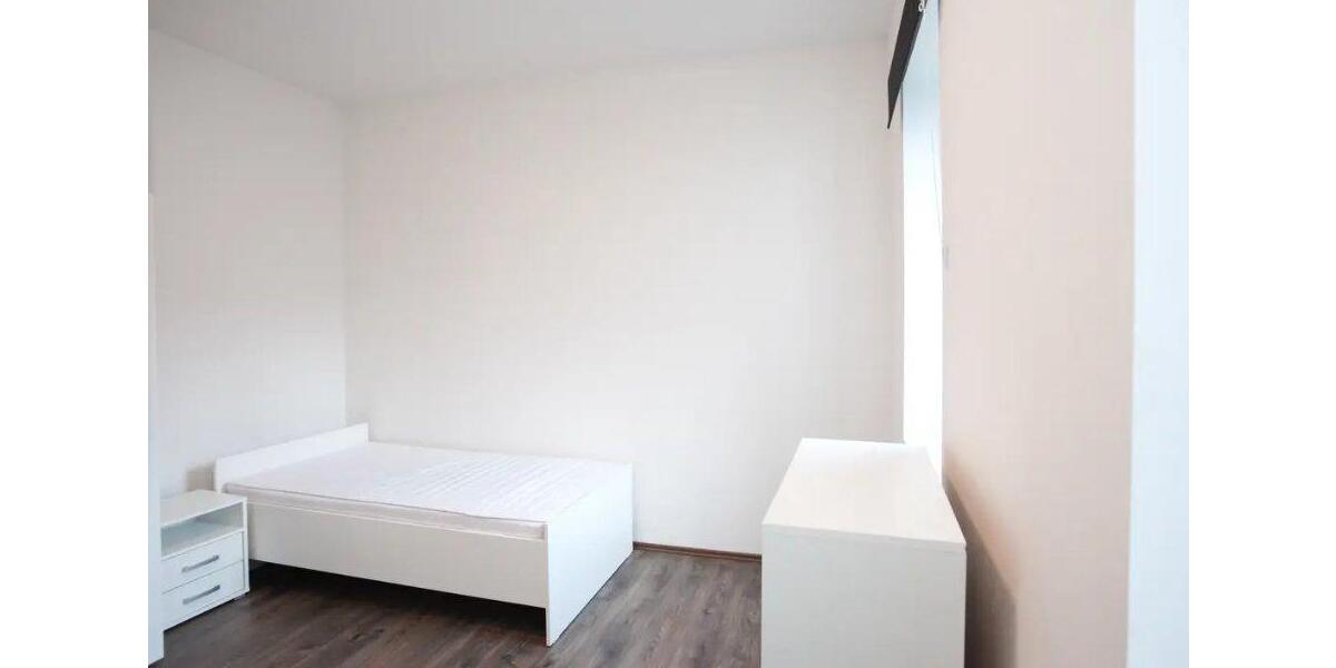 Etagenwohnung Niedereschach - 1 Zimmer, 27 m&sup2;, 350&euro; | Angebot:26592427