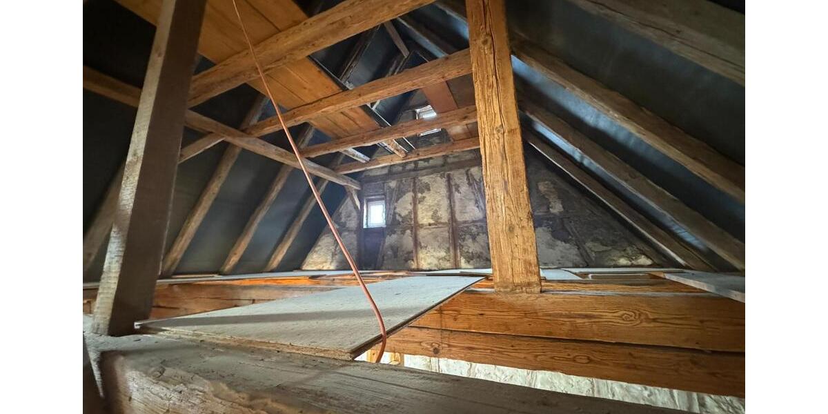 Einfamilienhaus Trossingen - 8 Zimmer, 146 m&sup2;, 295.000&euro; | Angebot:24865248