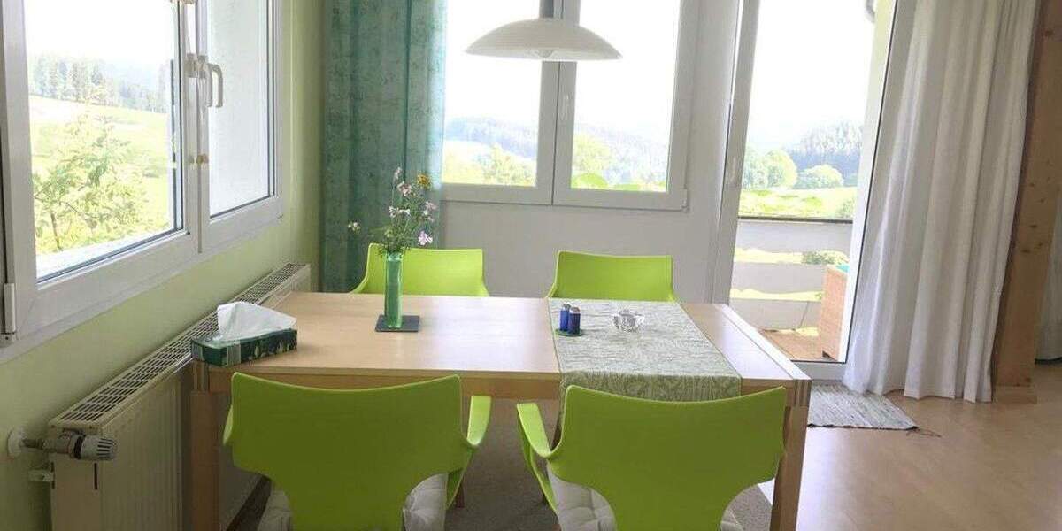 Einfamilienhaus Lenzkirch Saig - 9 Zimmer, 208 m&sup2;, 700.000&euro; | Angebot:25835773