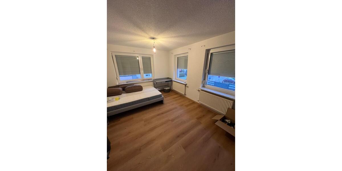 Maisonettenwohnung Villingen-Schwenningen Schwenningen - 5 Zimmer, 90 m&sup2;, 450&euro; | Angebot:25936817