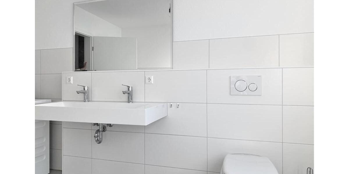 Etagenwohnung Villingen-Schwenningen Schwenningen - 4 Zimmer, 100 m&sup2;, 1.090&euro; | Angebot:25883036