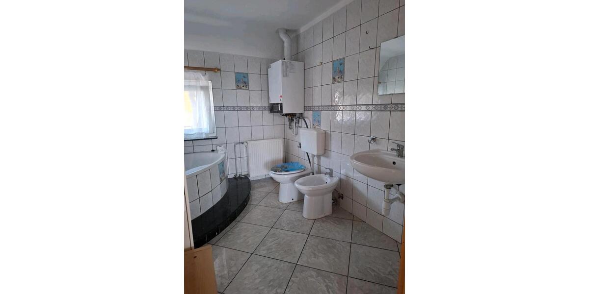 Etagenwohnung Tuttlingen - 5 Zimmer, 90 m&sup2;, 700&euro; | Angebot:25875412