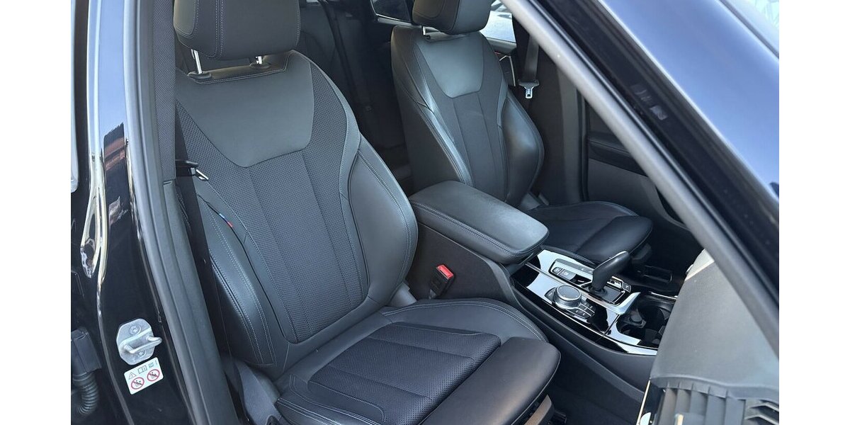 BMW X3 xDrive 30 d M Sport CARPLAY/NAVI/DAB/LED/AHK 81.948 km 37.900 &euro; Villingen-Schwenningen 78054