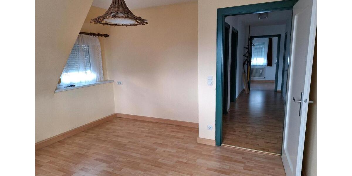 Mehrfamilienhaus, Wohnhaus Villingen-Schwenningen Schwenningen - 8 Zimmer, 202 m&sup2;, 525.000&euro; | Angebot:23593702