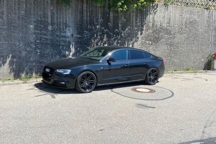 Audi A5 210.000 km 16.800 &euro; Vöhrenbach 78147
