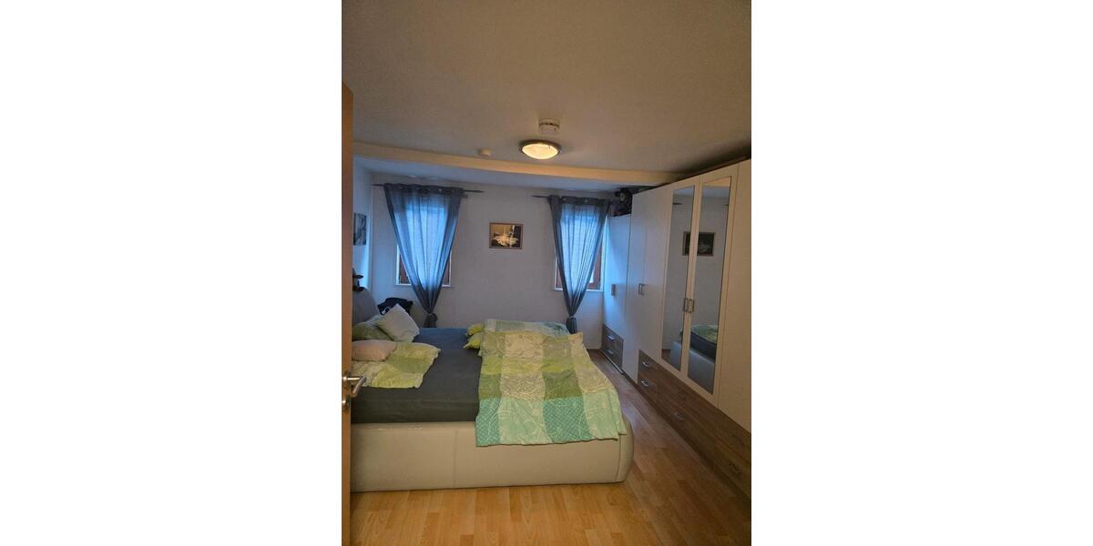 Dachgeschoßwohnung Oberndorf am Neckar - 4.5 Zimmer, 101 m&sup2;, 88.000&euro; | Angebot:27230214