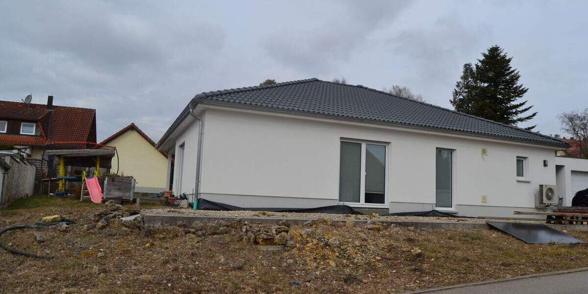 Bungalow Immendingen Hattingen - 4 Zimmer, 158 m&sup2;, 549.000&euro; | Angebot:25730582