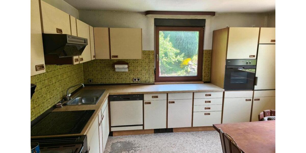 Mehrfamilienhaus, Wohnhaus Zimmern ob Rottweil - 11 Zimmer, 170 m&sup2;, 218.000&euro; | Angebot:25993916