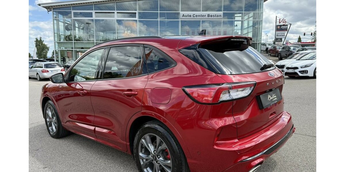 Ford Kuga 2.5 HYBRID ST-LINE X/PANORAMA/KAMERA/1.HAND 26.650 km 23.900 &euro; Villingen-Schwenningen 78054