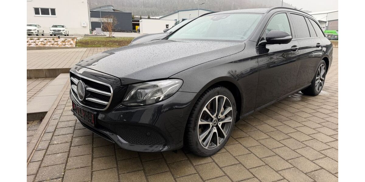 Mercedes-Benz E 400 228.000 km 20.000 &euro; Rietheim-Weilheim 78604