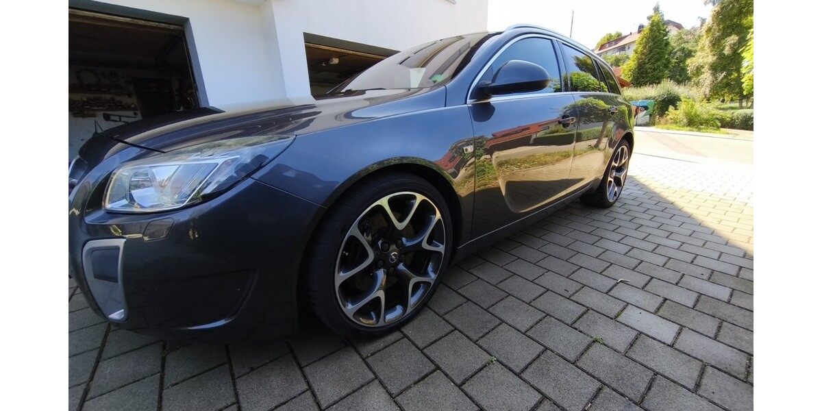 Opel Insignia OPC 186.000 km 7.990 &euro; Niedereschach 78078