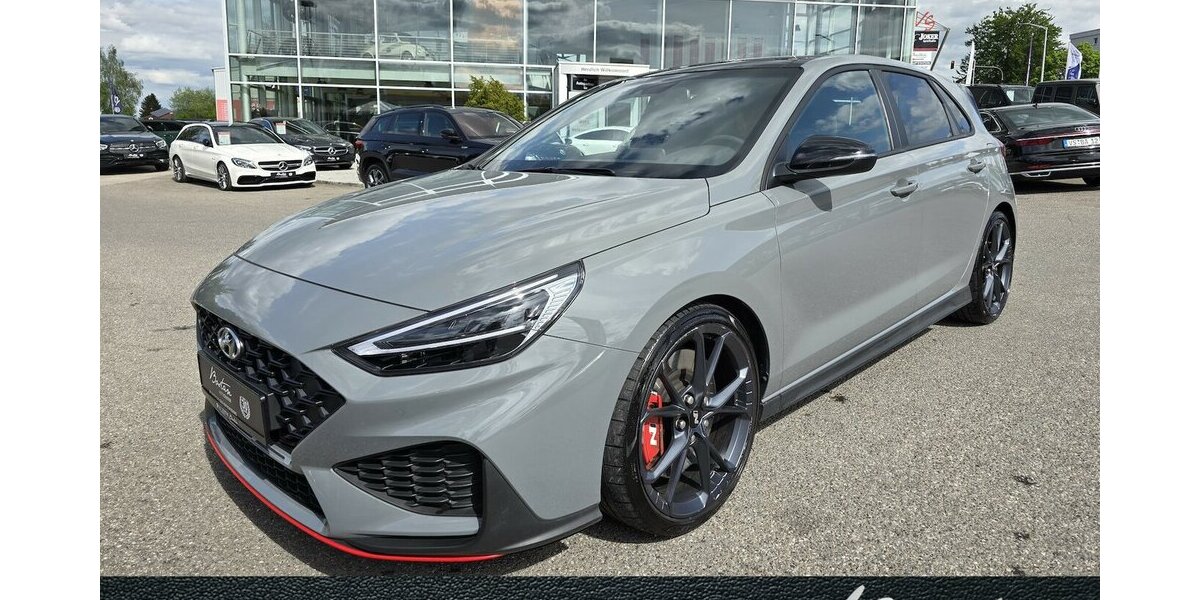 Hyundai i30 N PERFORMANCE/LEDER/PANORAMA/NAVI/DAB/LED 26.583 km 29.900 &euro; Villingen-Schwenningen 78054