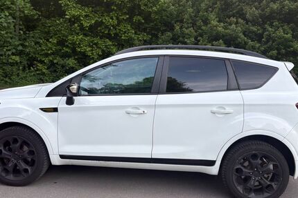 Ford Kuga 181.000 km 5.900 &euro; Schwenningen 78056