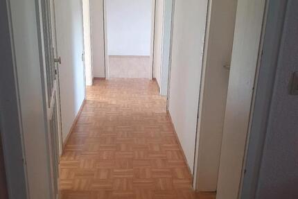 Wohnung Tuttlingen - 3 Zimmer, 70 m&sup2;, 800&euro; | Angebot:25993667