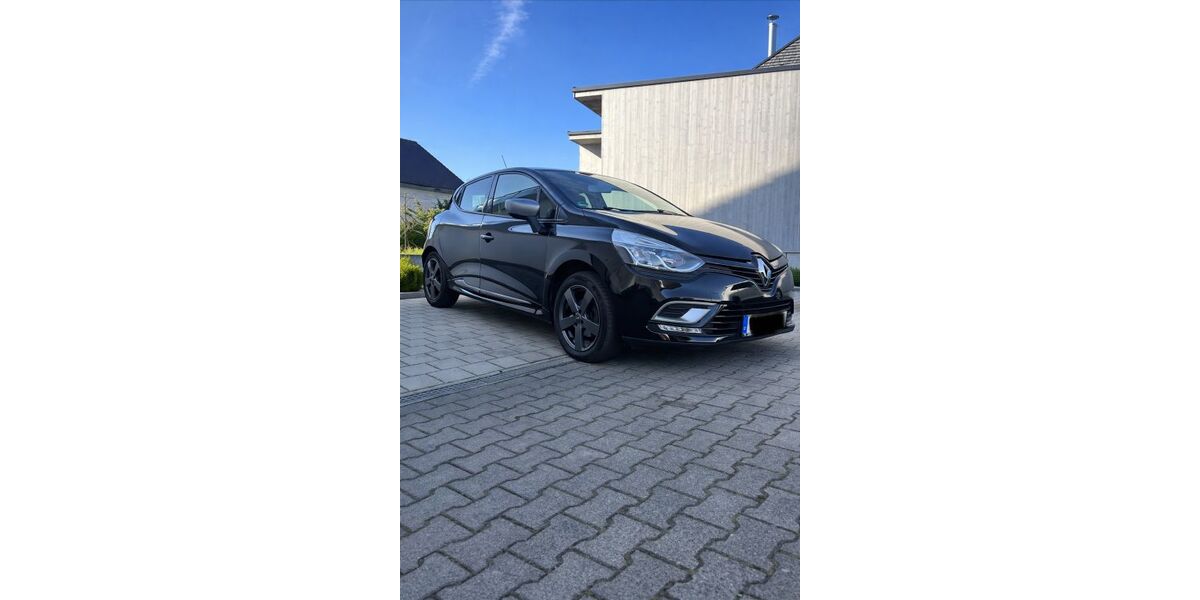 Renault Clio 83.140 km 9.490 &euro; Bad dürrheim 78073
