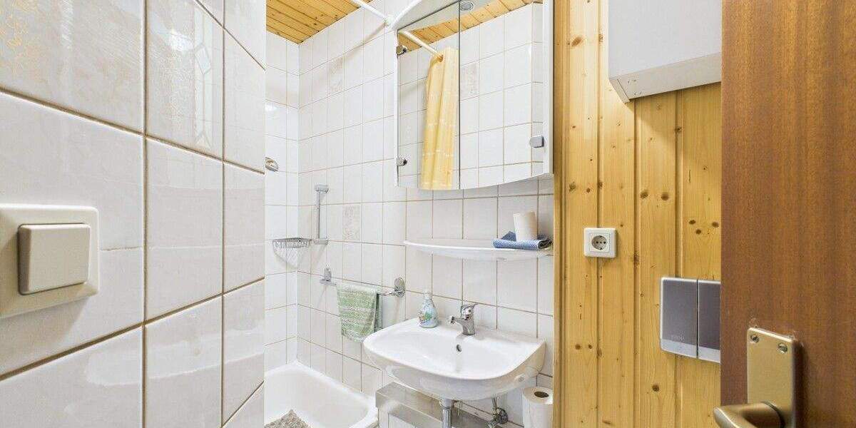 Doppelhaushälfte Rottweil - 6 Zimmer, 150 m&sup2;, 375.000&euro; | Angebot:25683353