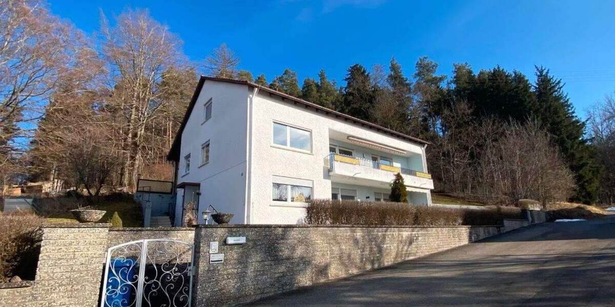 Mehrfamilienhaus, Wohnhaus Deisslingen Deißlingen - 8 Zimmer, 240 m&sup2;, 350.000&euro; | Angebot:25782549